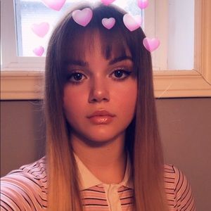 Meet your Posher, Danielle